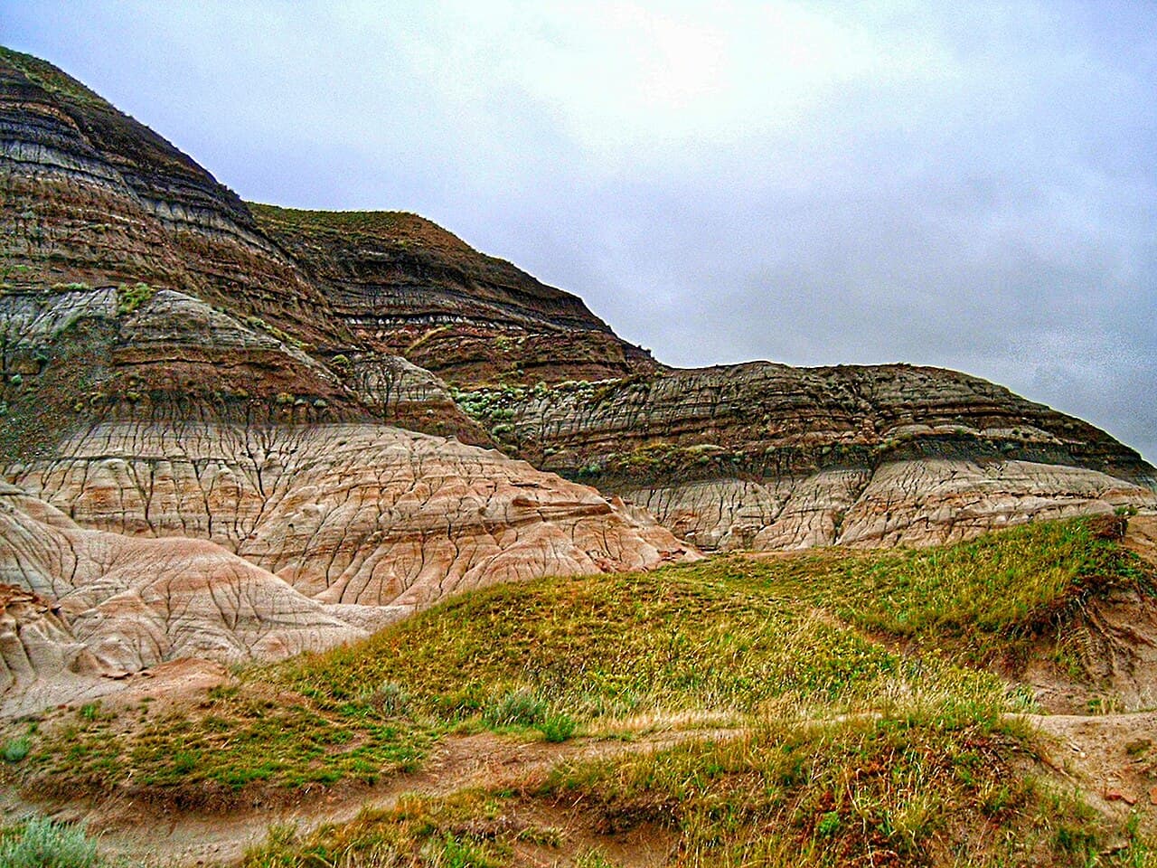 The Cretaceous-Paleogene boundary exposed in sedimentary rock. The thin clay layer contains the iridium spike identified by Alvarez.