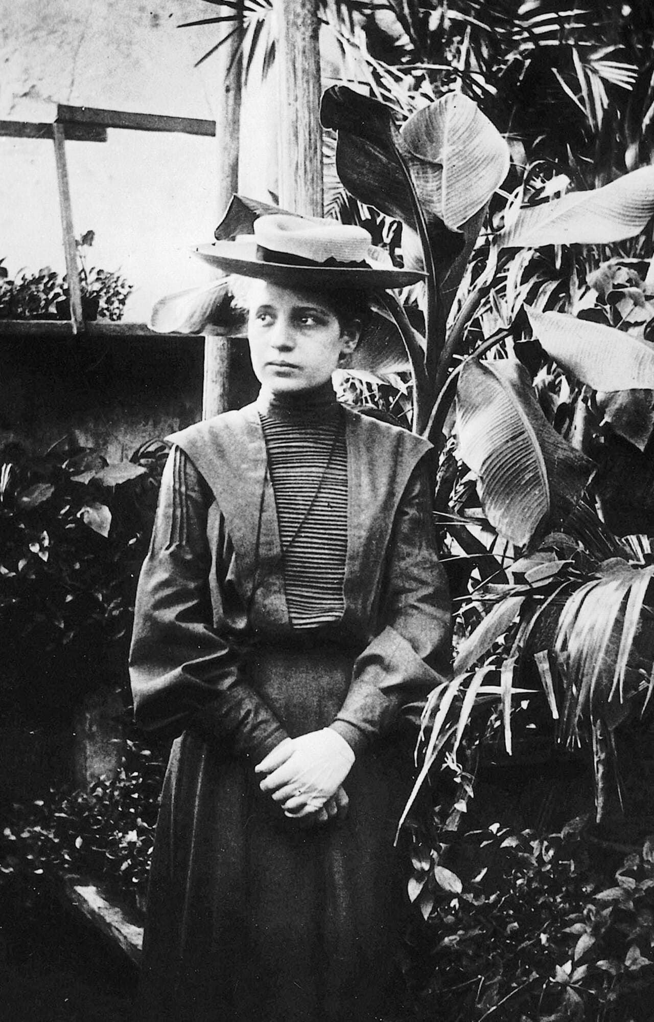 Lise Meitner, lecturing in 1946. She had explained nuclear fission seven years earlier and would not receive the Nobel for it.