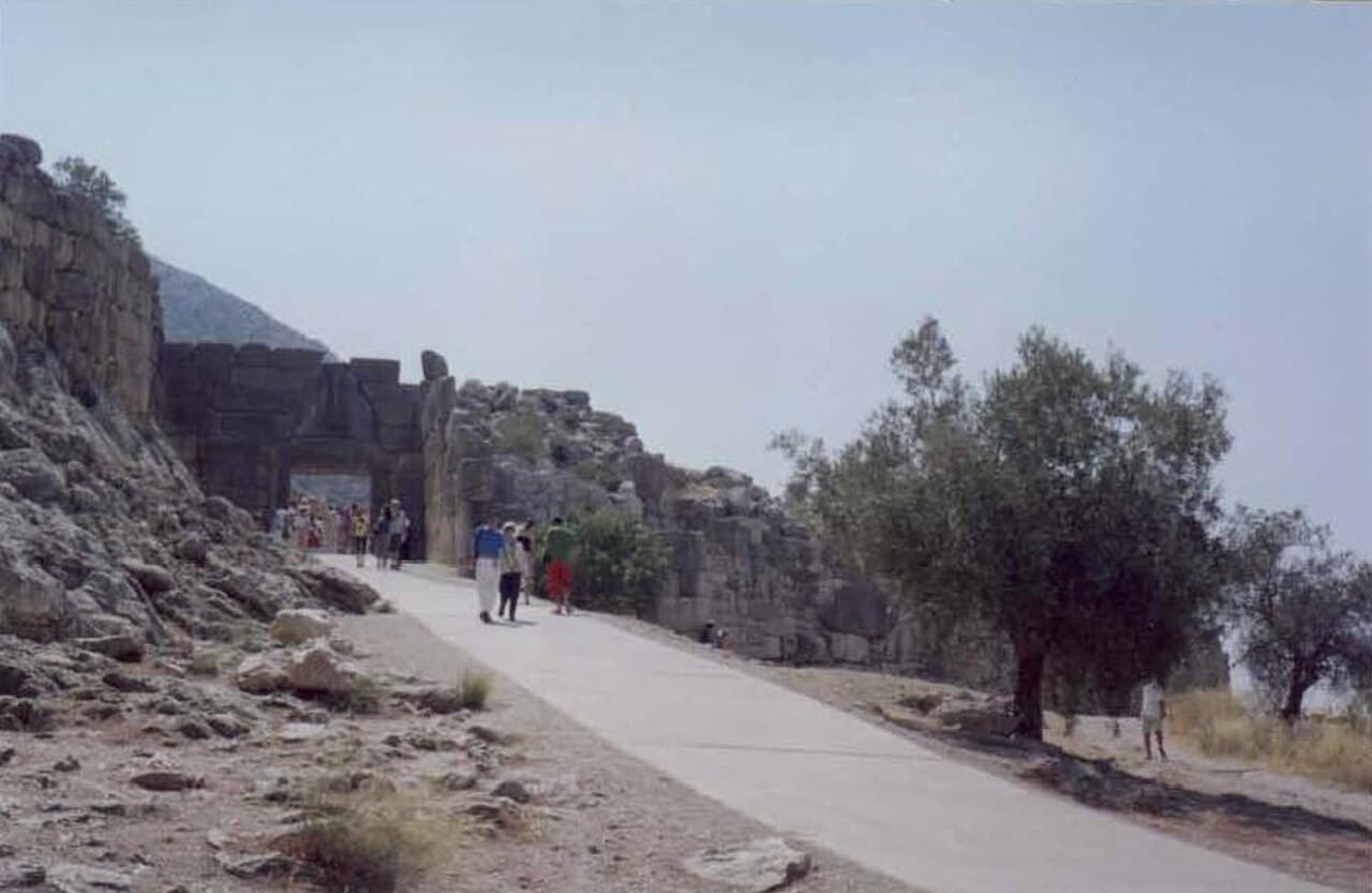 The Lion Gate at Mycenae. The Mycenaean palace was burned and abandoned between 1200 and 1150 BCE.